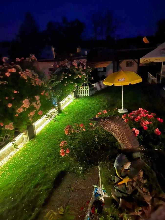 Ubytovani Na Hrazi 91 ซนอยโม ภายนอก รูปภาพ
